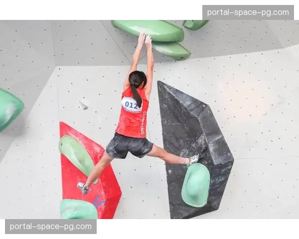 日本选手森秋彩连夺攀岩亚锦赛攀石与难度项目双金