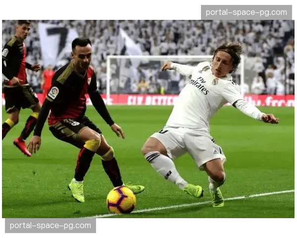 马德里发布欧冠半决赛首回合天气预警，伯纳乌或将在雨中进行关键战