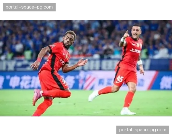 海港外援加布里埃尔右膝髌骨肌腱断裂，已返回巴西进行手术治疗